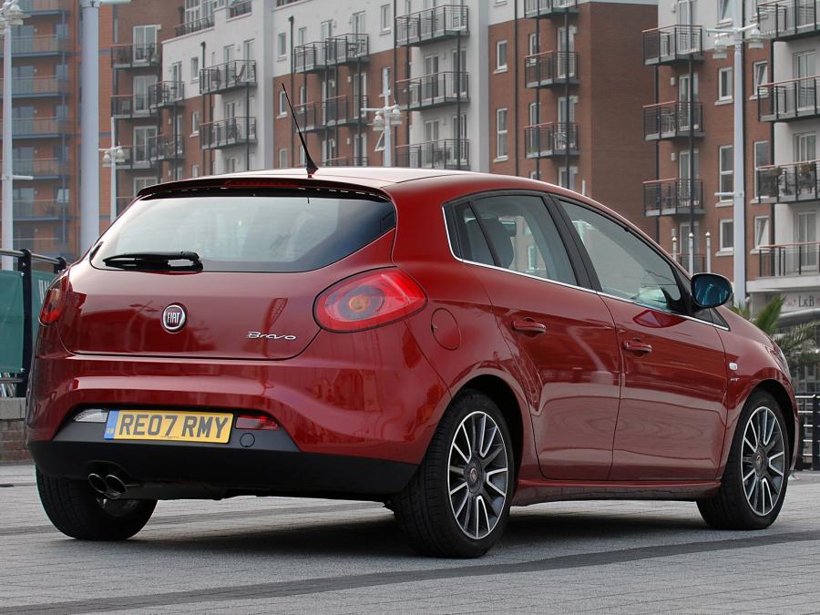  Fiat Bravo Sport 2007 года  (UK) (фото 16 из 16)
